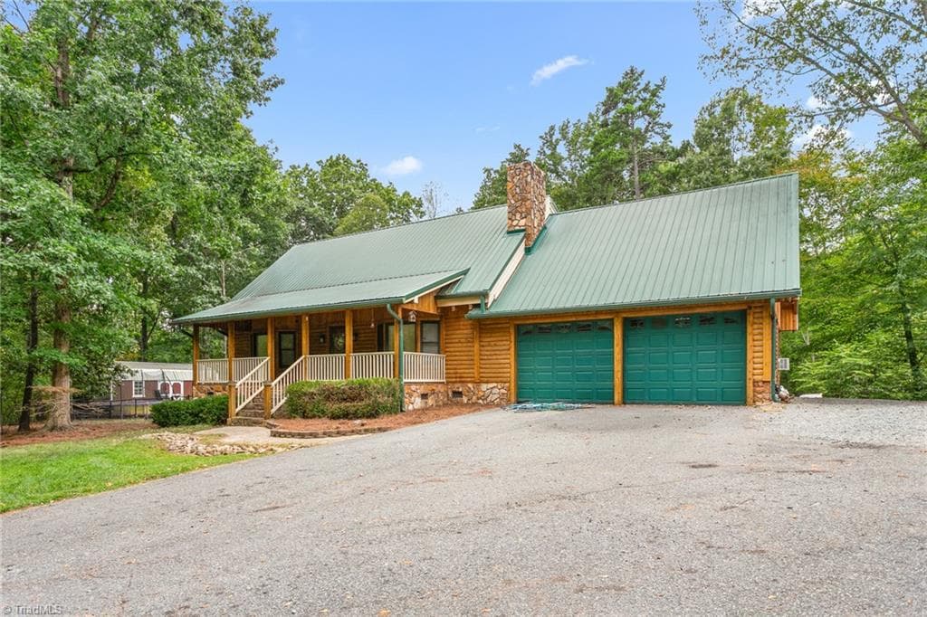 Stick/Site Built at 679 Bonnie Regan Road, Thomasville NC 27360, Thomasville, photo 2 of 40