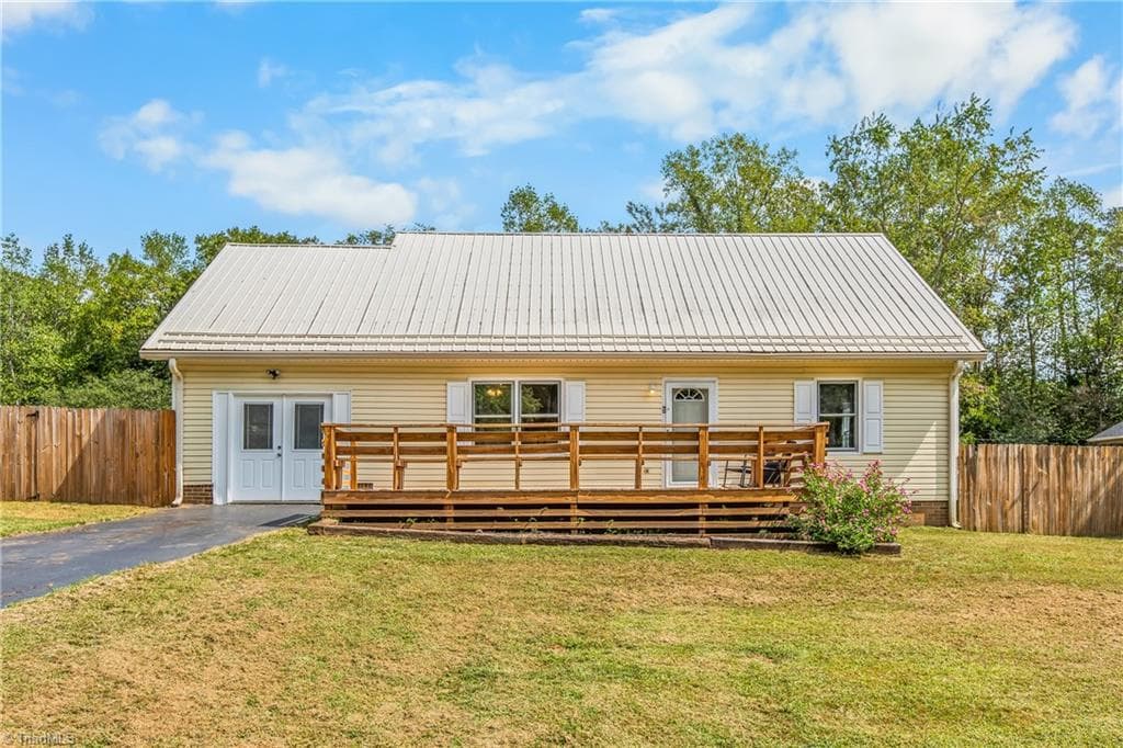 267 Pine Ridge Trail, Pinnacle NC 27043