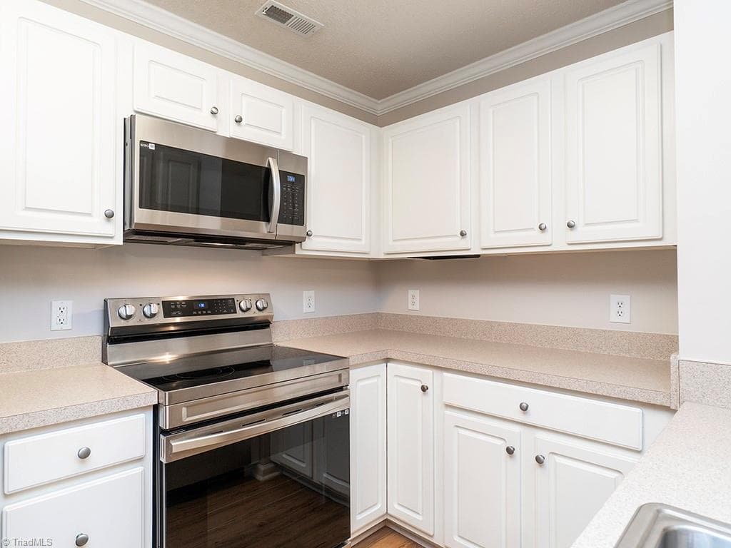 Stick/Site Built at 3479 Forestdale Drive # 2A, Burlington NC 27215, Burlington, photo 31 of 64
