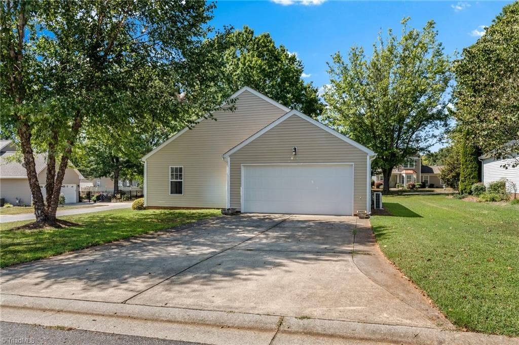 Stick/Site Built at 118 Parkview Lane, Bermuda Run NC 27006, Bermuda Run, photo 17 of 24