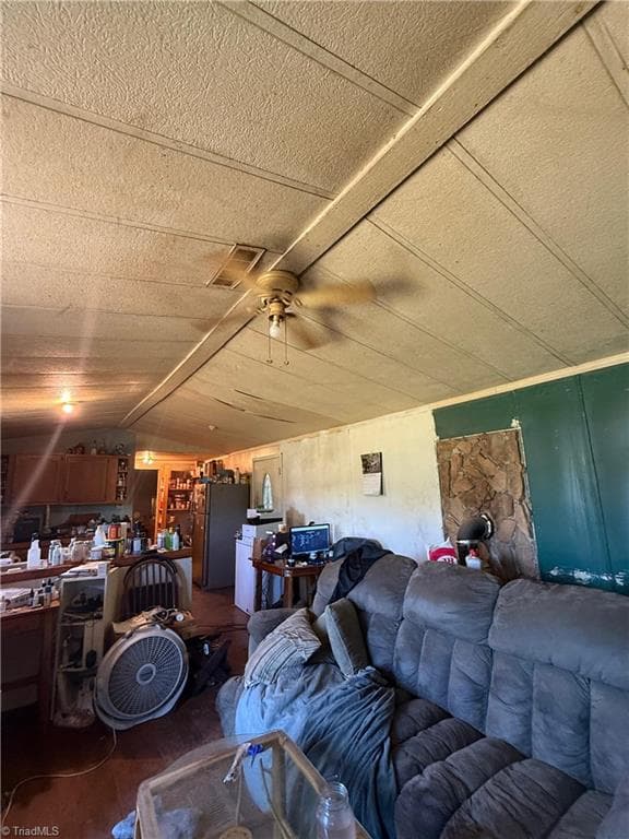 Manufactured Home at 333 Speedy Lane, Lexington NC 27292, Lexington, photo 39 of 42