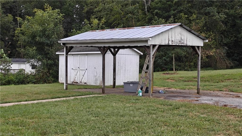 Stick/Site Built at 5441 US Highway 21, Jonesville NC 28642, Jonesville, photo 17 of 22
