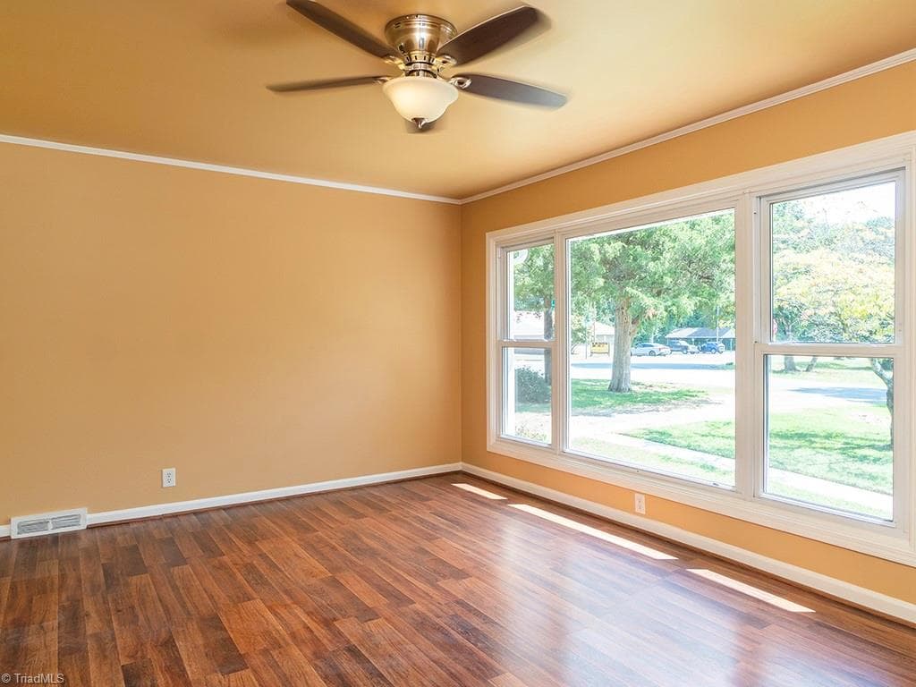 Stick/Site Built at 1901 Lynnwood Drive, Burlington NC 27215, Burlington, photo 11 of 76