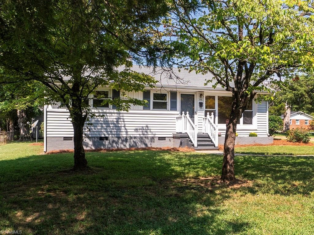 Stick/Site Built at 1901 Lynnwood Drive, Burlington NC 27215, Burlington, photo 5 of 76