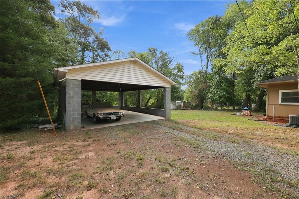Duplex at 5038 Pinewood Drive, Winston-Salem NC 27106, Winston-Salem, photo 47 of 62