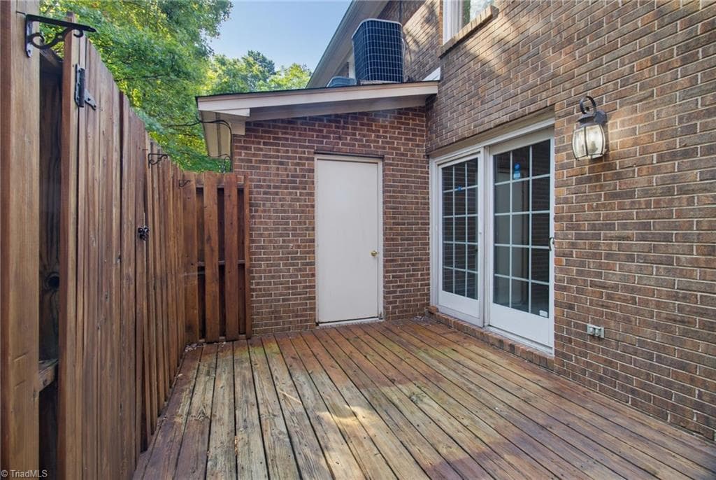 Stick/Site Built at 2210 New Garden Road # 3620, Greensboro NC 27410, photo 23 of 28