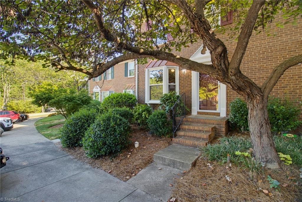 Stick/Site Built at 2210 New Garden Road # 3620, Greensboro NC 27410, photo 5 of 28