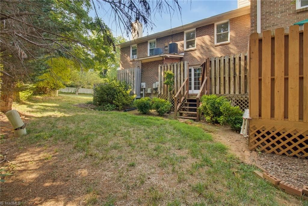 Stick/Site Built at 2210 New Garden Road # 3620, Greensboro NC 27410, photo 25 of 28