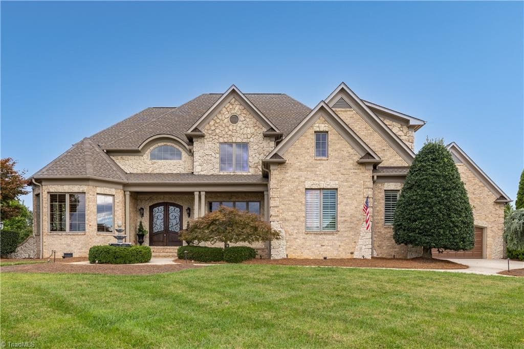 Stick/Site Built at 7404 Hadleigh Court, Oak Ridge NC 27310, Oak Ridge, photo 5 of 94