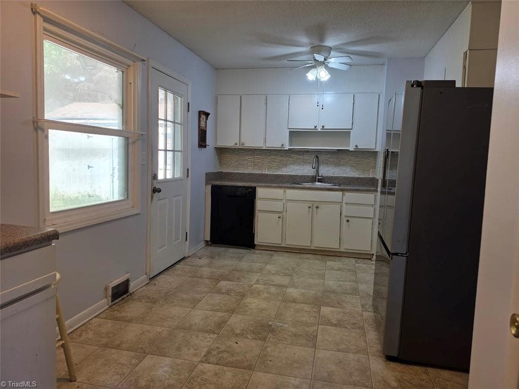 Stick/Site Built at 379 W Maple Avenue, Mocksville NC 27028, Mocksville, photo 7 of 16