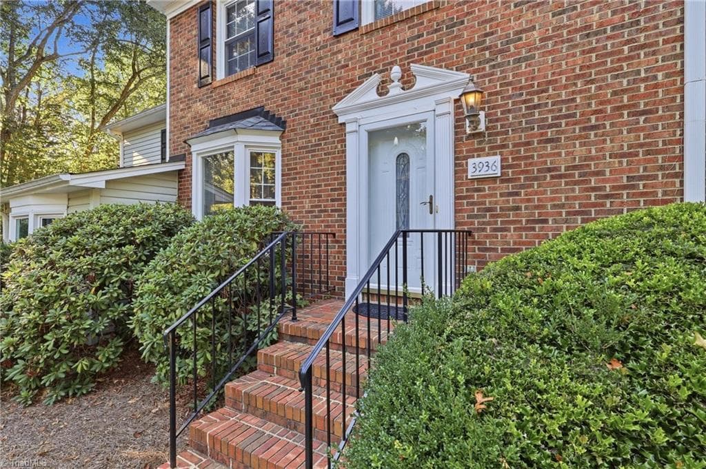 3936 New Garden Park, Greensboro NC 27410