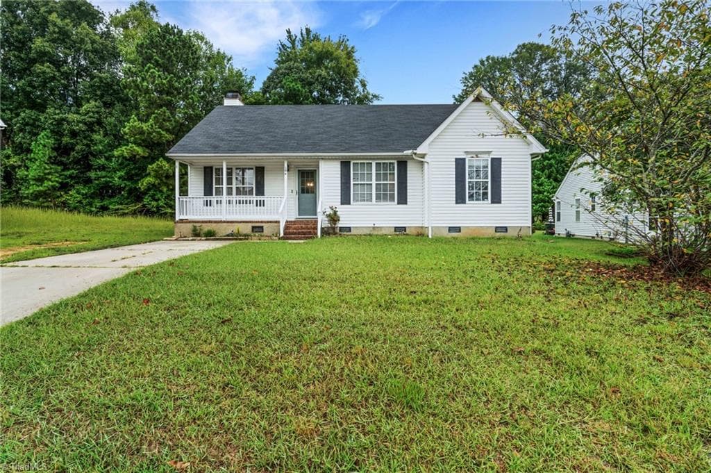 Stick/Site Built at 104 Lasalle Way, Greensboro NC 27406, photo 2 of 41