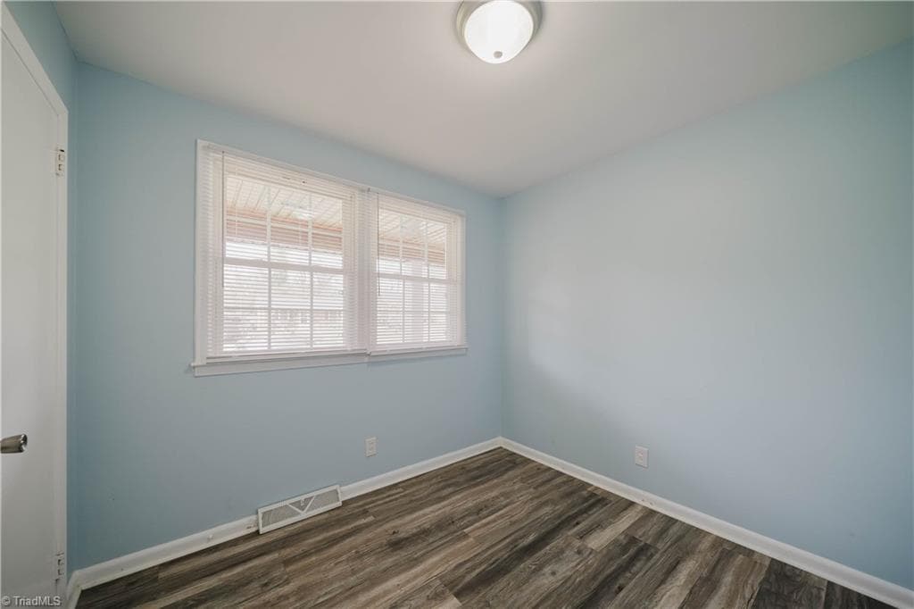 Stick/Site Built at 2102 Bothwell Street, Greensboro NC 27401, photo 5 of 34