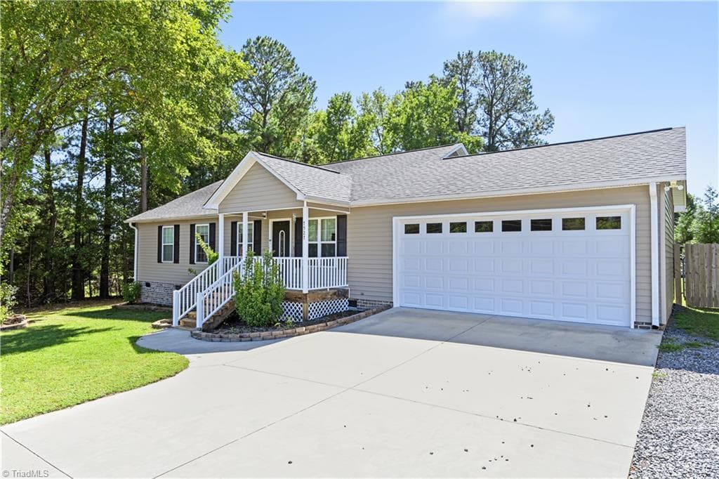 Stick/Site Built at 7527 Turnpike Road, Archdale NC 27263, Archdale, photo 3 of 52