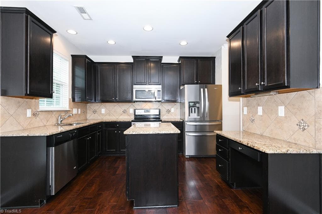 Stick/Site Built at 4015 Bow Court, Burlington NC 27215, Burlington, photo 9 of 42