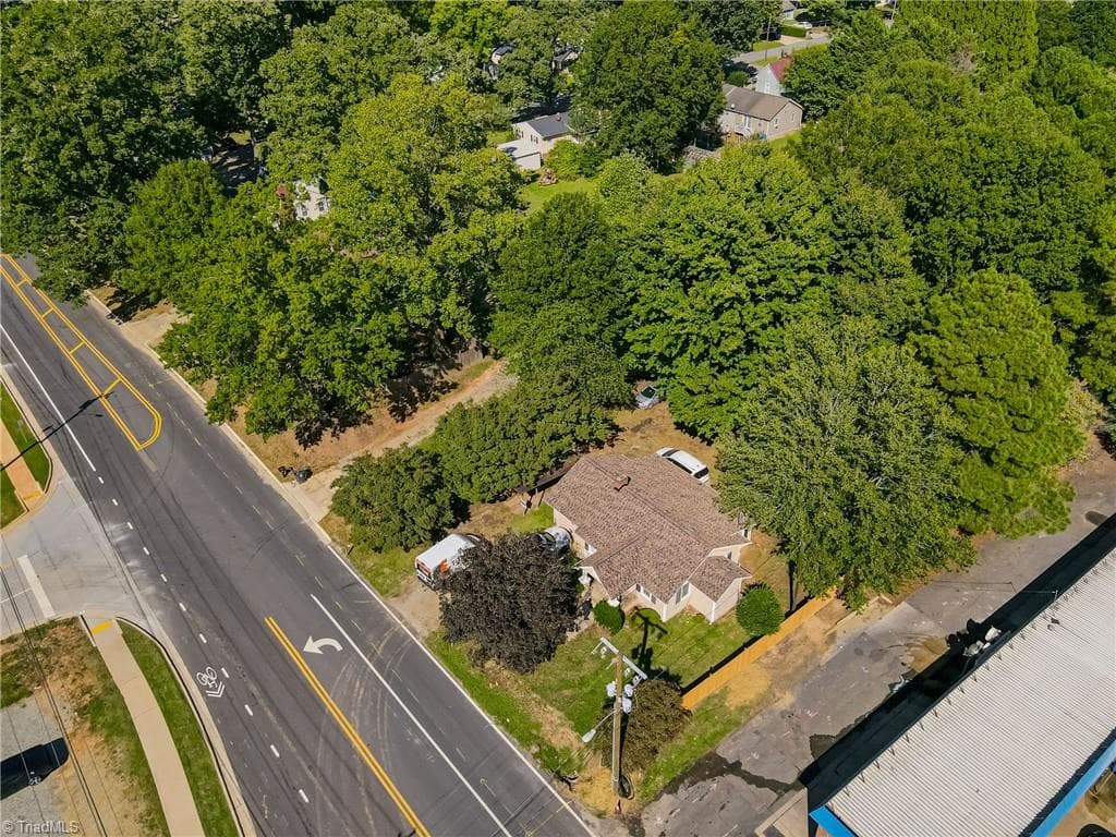 Remarks at 3922 N Church Street, Greensboro NC 27455, Greensboro, photo 5 of 68