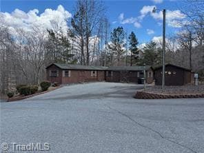 Stick/Site Built at 1634 Lake Country Drive Extension, Asheboro NC 27205, Asheboro, photo 7 of 8