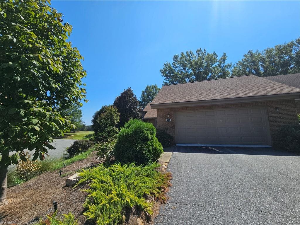 105 Willowbrook Place, Bermuda Run NC 27006