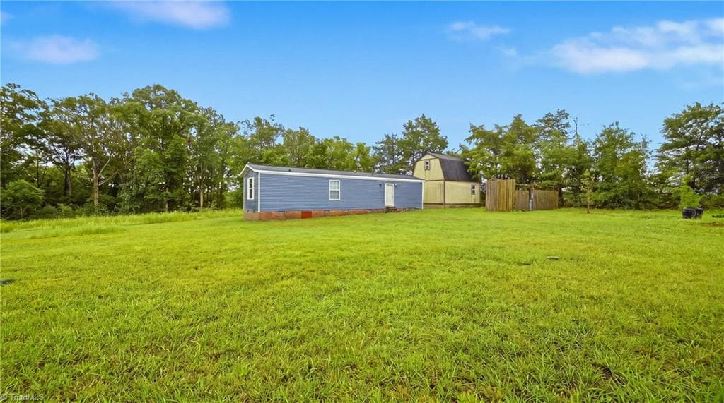 Manufactured Home at 692 Topnot Road, Yanceyville NC 27379, photo 7 of 25