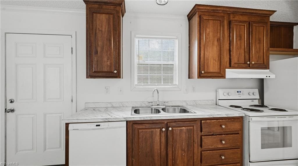 Manufactured Home at 692 Topnot Road, Yanceyville NC 27379, photo 14 of 25
