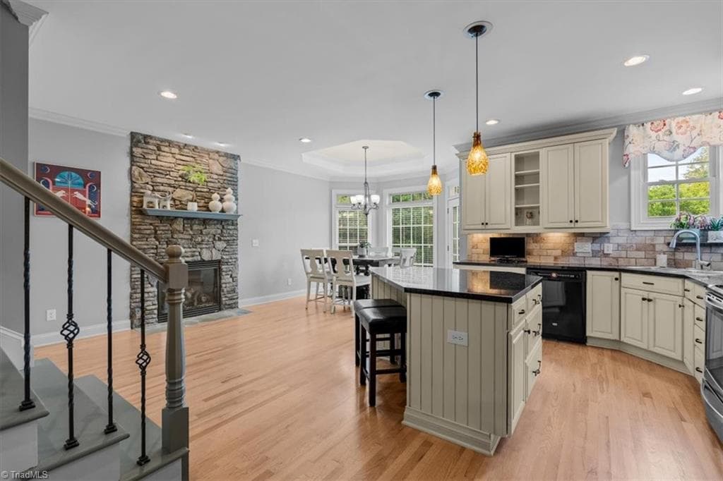 Stick/Site Built at 5910 Beckenham Way, Oak Ridge NC 27310, Oak Ridge, photo 11 of 29