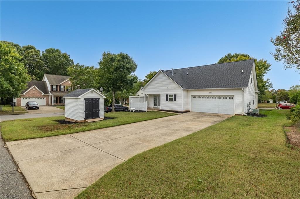 Stick/Site Built at 5803 Willowdale Drive, Pfafftown NC 27040, Pfafftown, photo 31 of 34