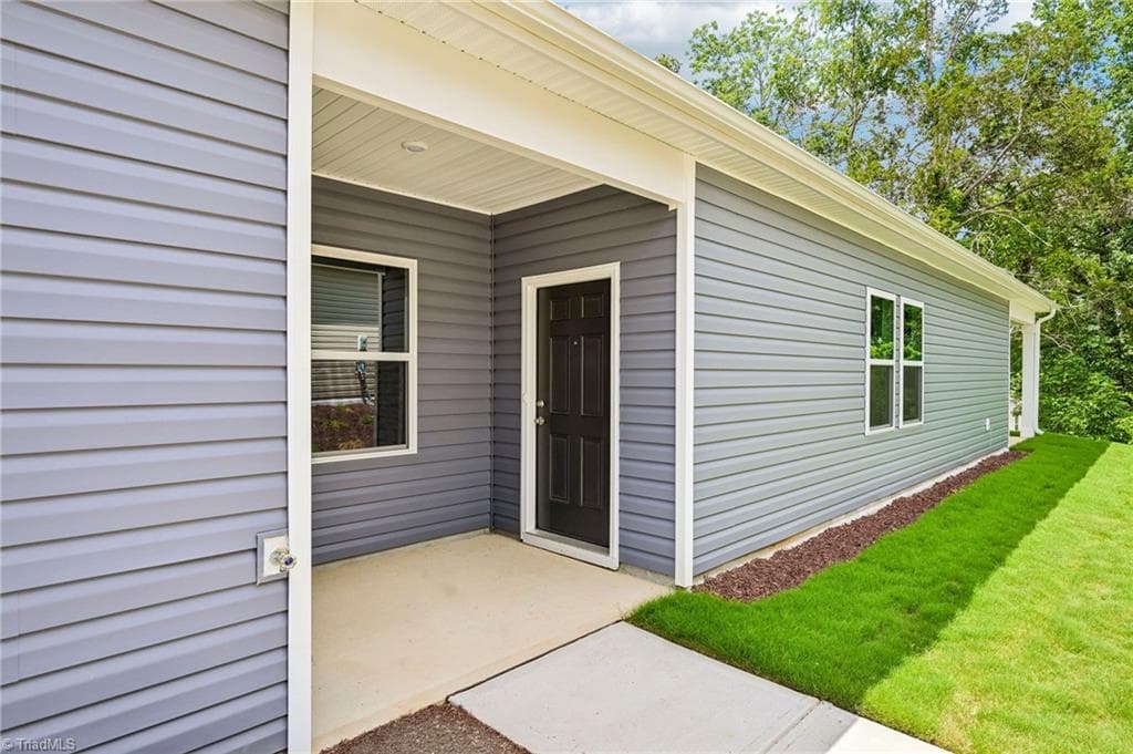 Stick/Site Built at 860 Hanford Landing Drive, Graham NC 27253, Graham, photo 4 of 42