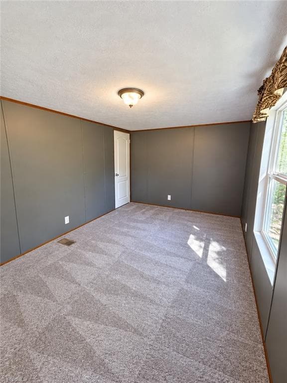 Manufactured Home at 1393 John Ed Mabe Road, Danbury NC 27016, photo 14 of 25