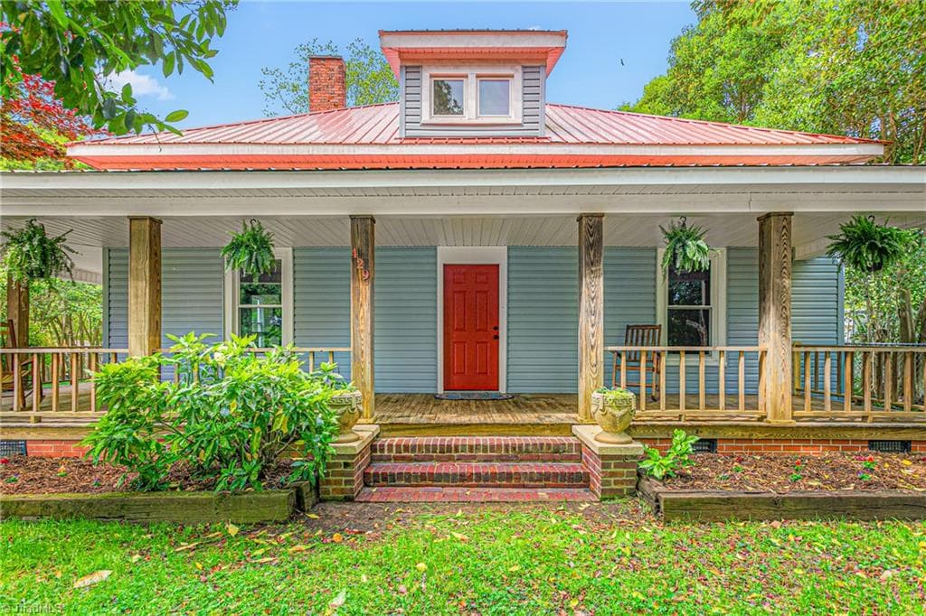 Stick/Site Built at 429 Asheboro Street, Liberty NC 27298, Liberty, photo 4 of 50