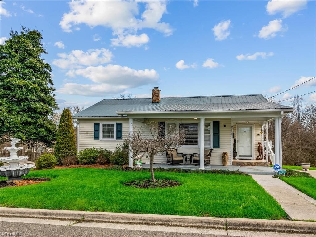 911 Banner Street, Mount Airy NC 27030