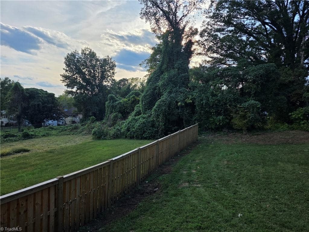 Stick/Site Built at 852 N Cameron Avenue, Winston-Salem NC 27101, Winston-Salem, photo 32 of 33