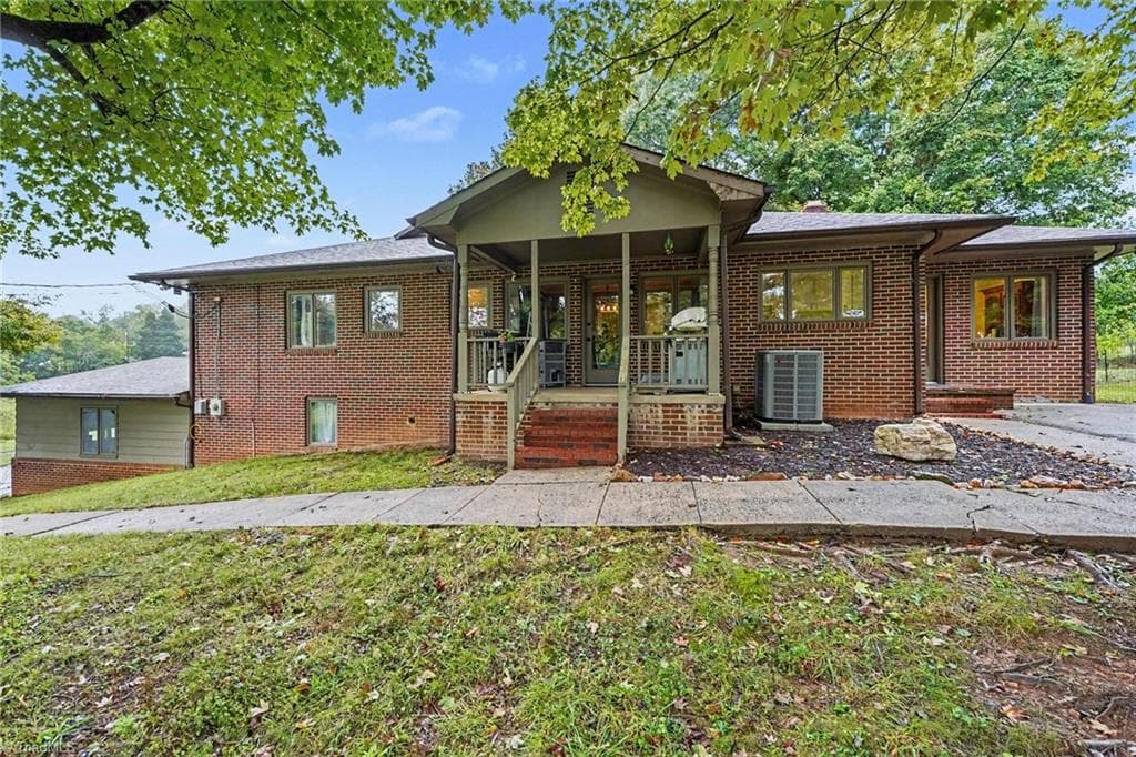 Stick/Site Built at 226 Pleasant Hill Drive, Elkin NC 28621, photo 31 of 45