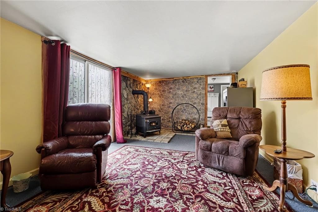 Den - 5883 Mendenhall Road, Archdale NC 27263, Archdale