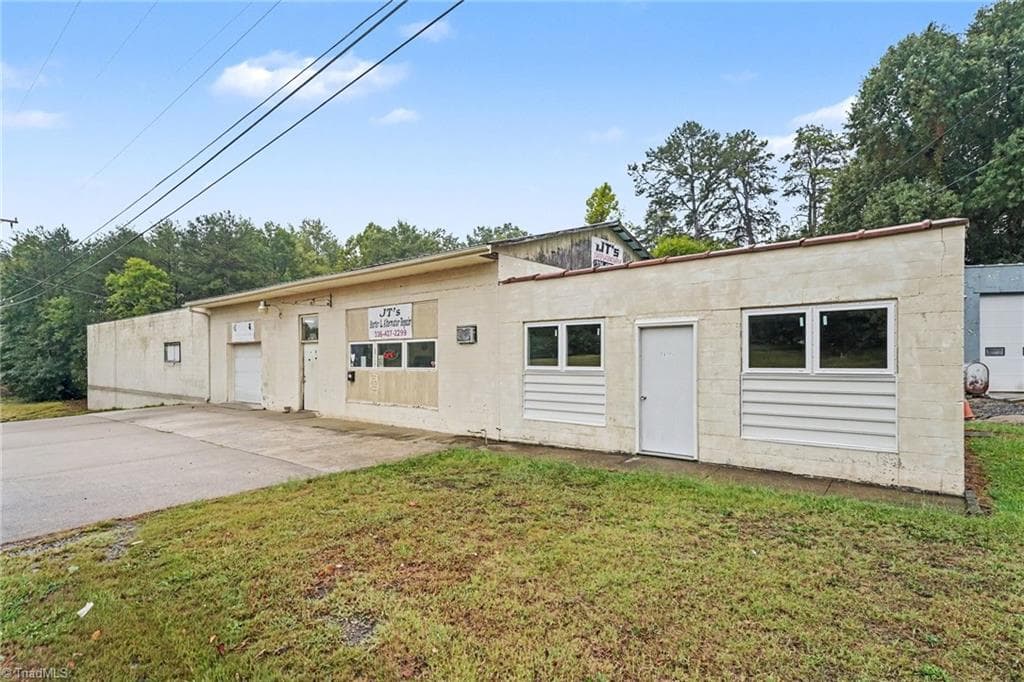 427 Gene Hairston Street, Madison NC 27025