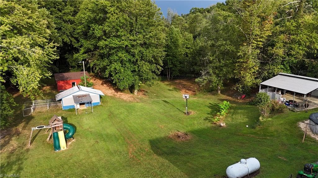 Stick/Site Built at 1098 Red Brush Road, Mount Airy NC 27030, Mount Airy, photo 9 of 44