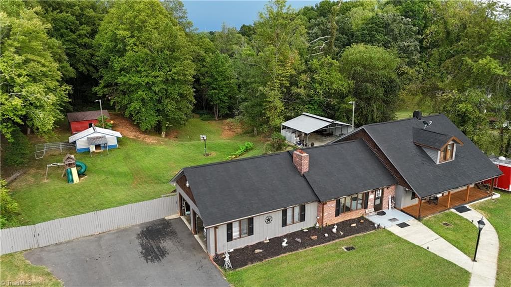 Stick/Site Built at 1098 Red Brush Road, Mount Airy NC 27030, Mount Airy, photo 7 of 44