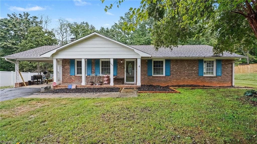209 Timmys Lane, King NC 27021