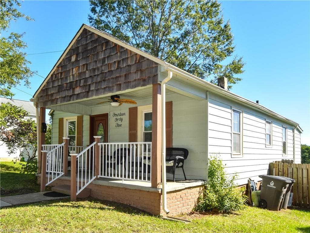 1445 Underwood Avenue, Winston-Salem NC 27105