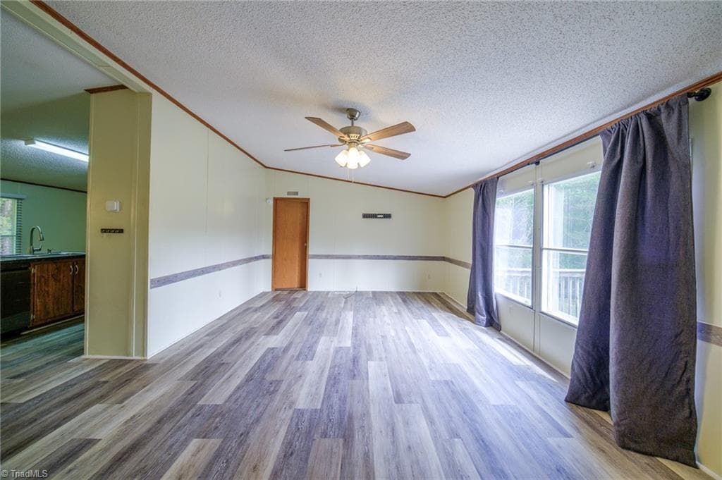 Manufactured Home at 1130 Mineral Springs Road, Madison NC 27025, photo 18 of 40