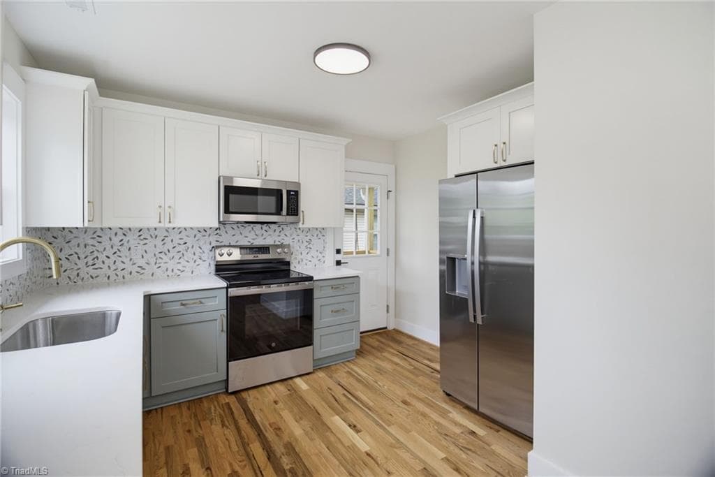 Stick/Site Built at 2609 S Main Street, Winston-Salem NC 27127, Winston-Salem, photo 6 of 39