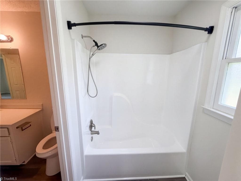 Stick/Site Built at 3903 Bears Creek Road, Greensboro NC 27406, photo 10 of 15
