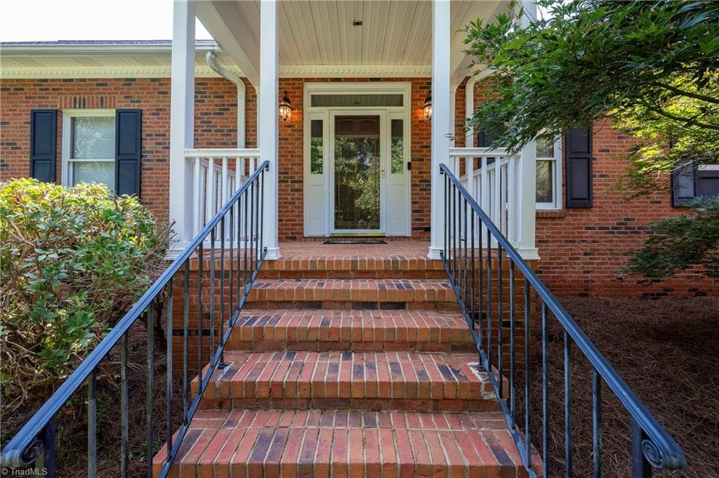 Stick/Site Built at 3265 Beroth Road, Pfafftown NC 27040, Pfafftown, photo 5 of 41