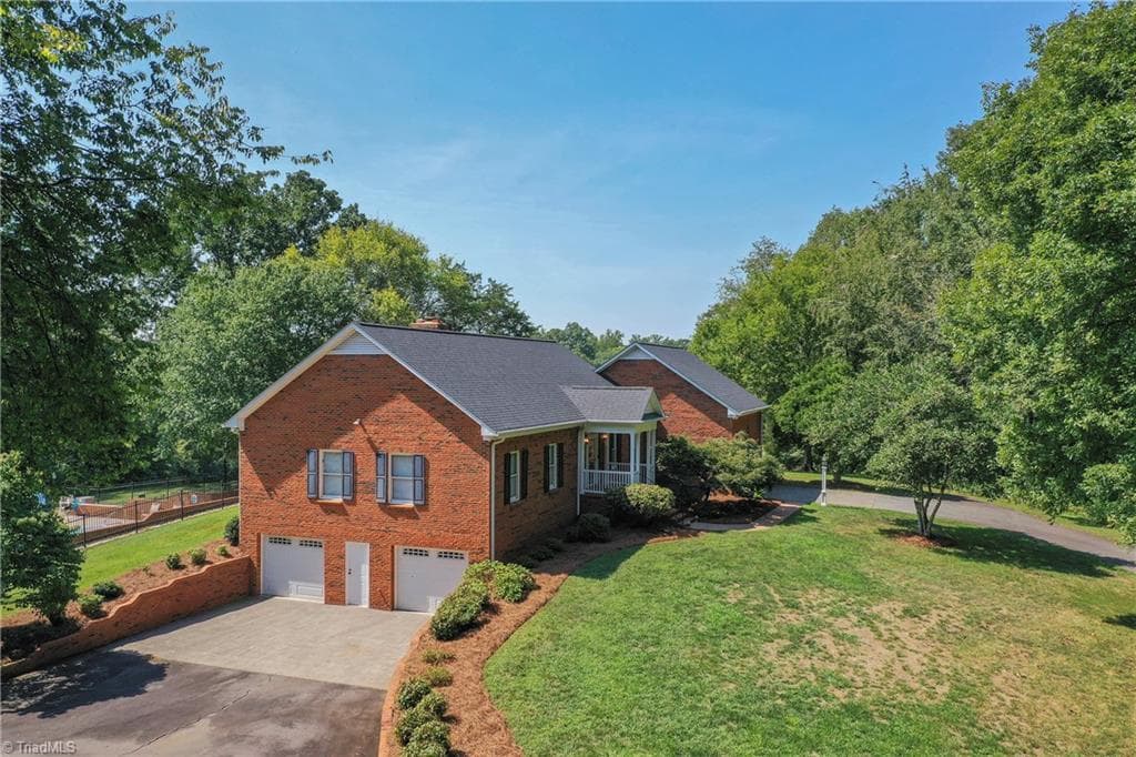 Stick/Site Built at 3265 Beroth Road, Pfafftown NC 27040, Pfafftown, photo 4 of 41