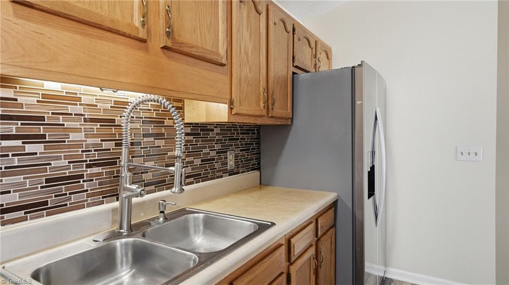 Stick/Site Built at 3701 #5J Cotswold Terrace, Greensboro NC 27410, photo 10 of 36