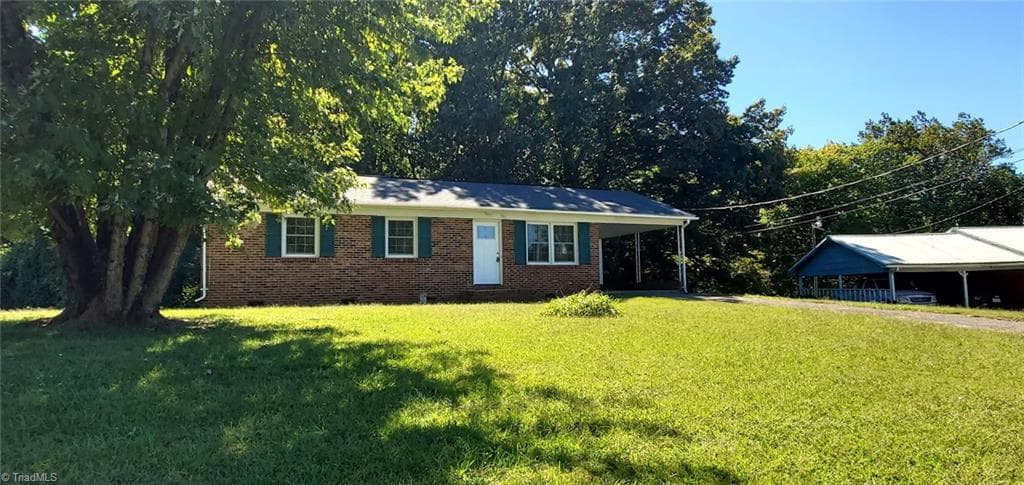 141 Eleanor Avenue, Mount Airy NC 27030