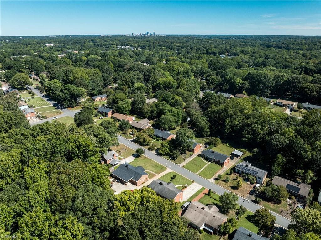 Stick/Site Built at 2634 Weymoth Road, Winston-Salem NC 27103, photo 5 of 44