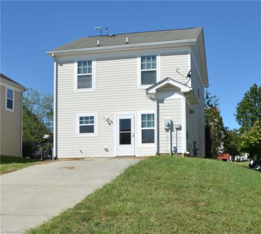Stick/Site Built at 2719 Alpha Street, High Point NC 27263, photo 16 of 17