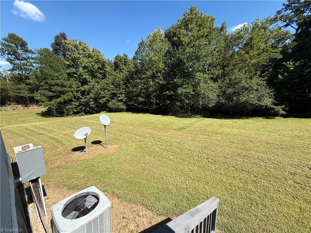 Manufactured Home at 2265 Johnson Road, Burlington NC 27217, Burlington, photo 27 of 32