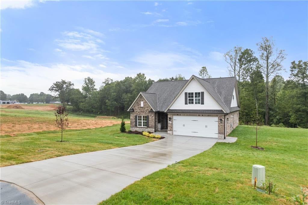 Stick/Site Built at 261 Avian Lane, Winston-Salem NC 27127, Winston-Salem, photo 5 of 90
