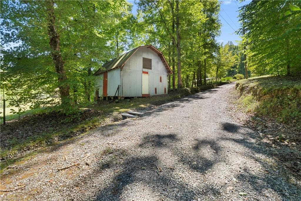 Stick/Site Built at 5964 Midway School Road, Thomasville NC 27360, Thomasville, photo 37 of 39